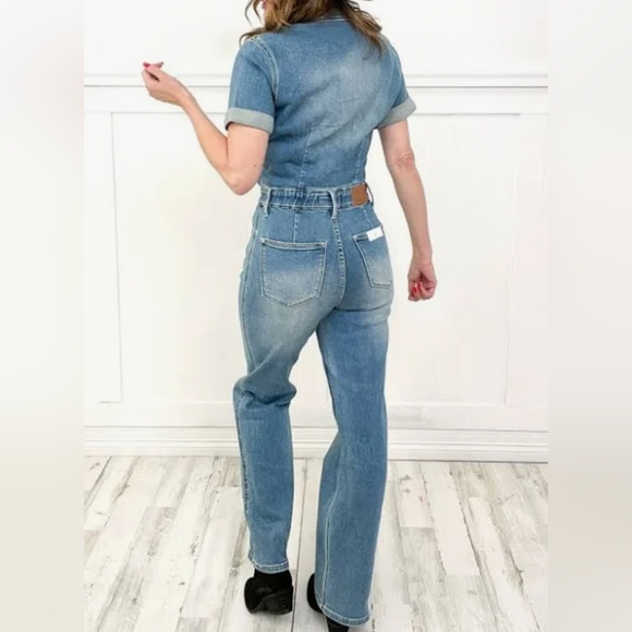 NWOT Judy Blue short sleeve denim jumpsuit size small - Picture 3 of 3